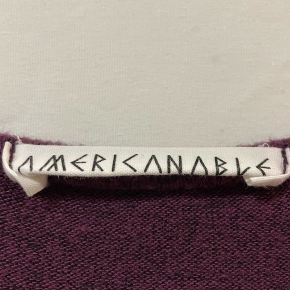 AMERICAN ABLE
Sheeran Bar Detail Hacci‎ Knit Top - Picture 6 of 8